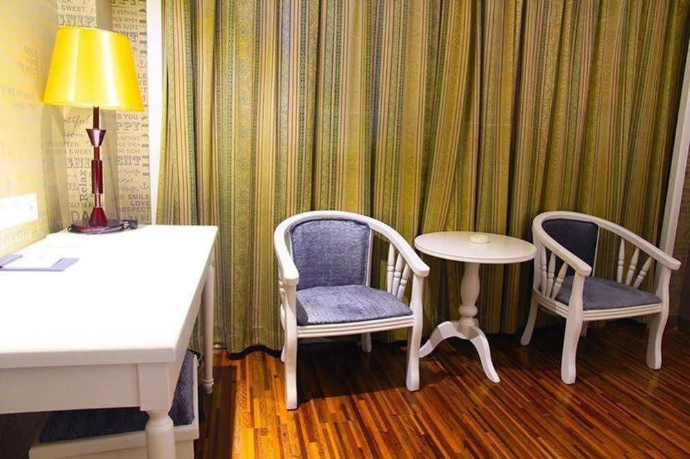 New Zhongxun Business Hotel Yueyang Dış mekan fotoğraf