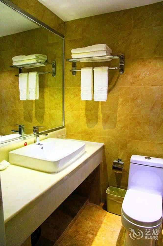New Zhongxun Business Hotel Yueyang Dış mekan fotoğraf